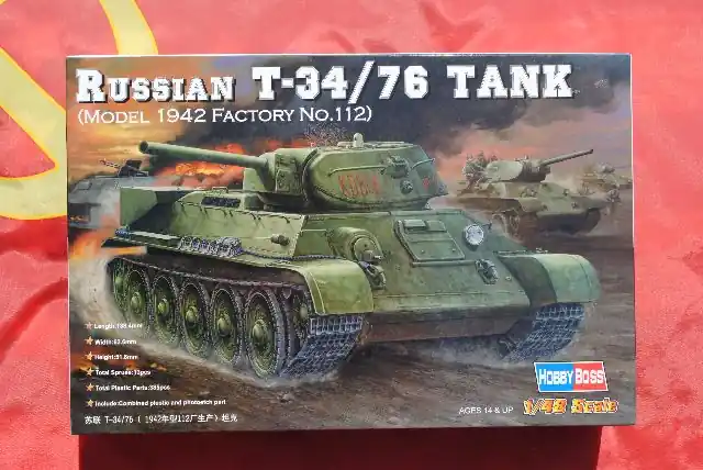 Hobby Boss 84806 Russian T-34/76 Model 1942 Factory No.112 Tank Voordeelprijs